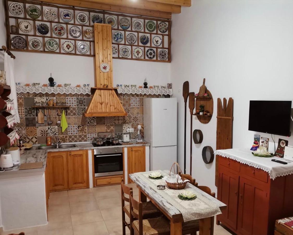 Archangelos Family House 외부 사진